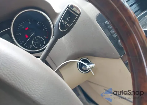 2008 Mercedes-Benz Ml 550 4Matic z USA, uszkodzony, nr VIN 4JGBB72E28A338621